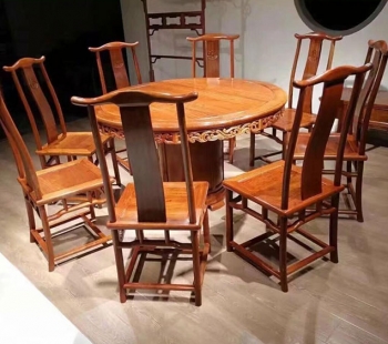 小圓餐桌